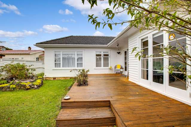 1 Staveley Avenue Mount Roskill_1