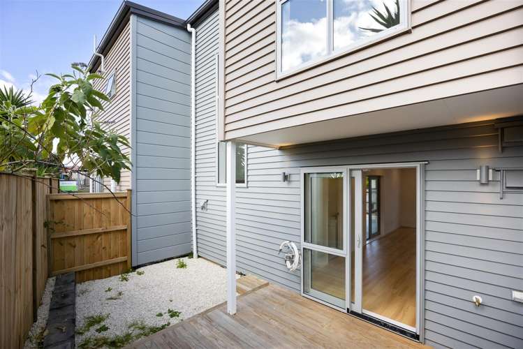 2/38 Cape Road Mangere_12