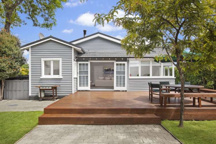 16 Roosevelt Avenue Saint Albans_2