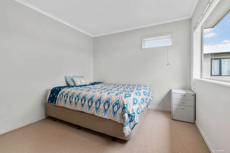100 Stancombe Road Flat Bush_11
