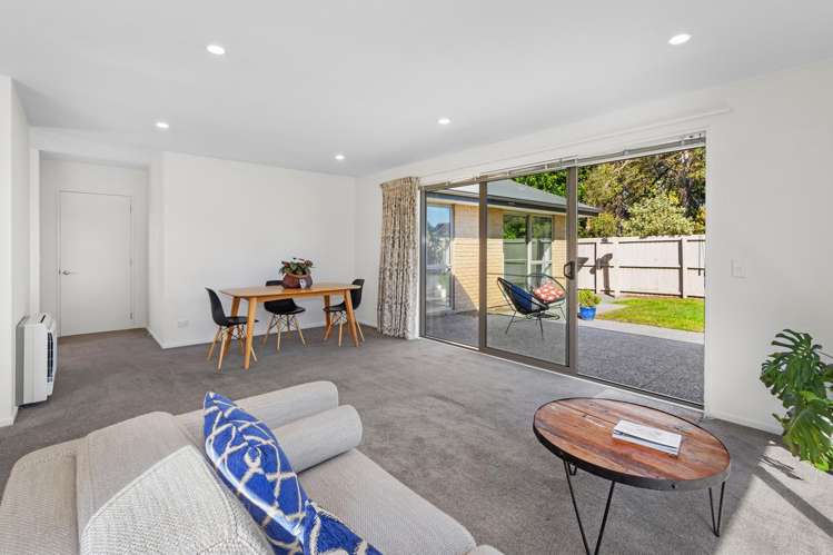 23 Stillwater Avenue Burwood_6