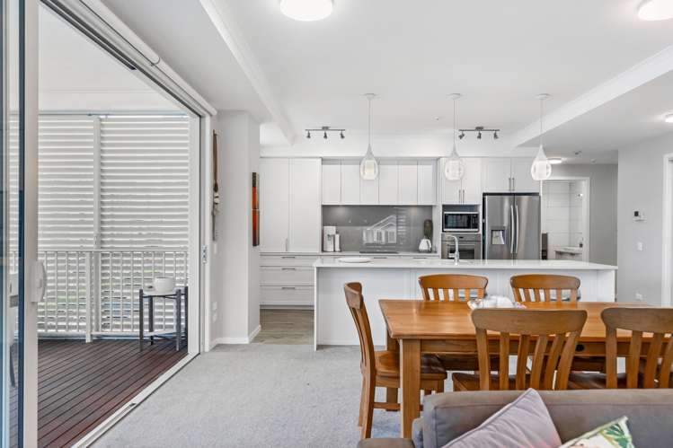 91 Panorama Heights Orewa_15