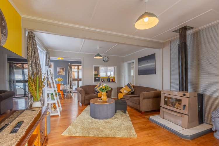 6 Churchill Street Waipukurau and Surrounds_6