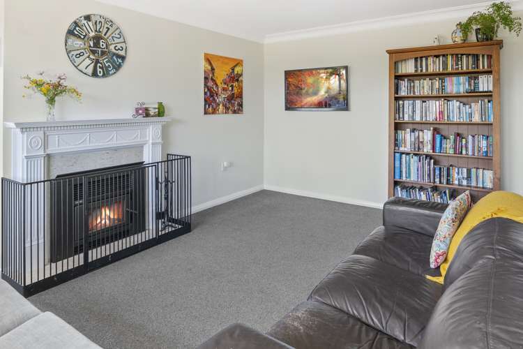 15 Houghton Crescent Redwoodtown_12