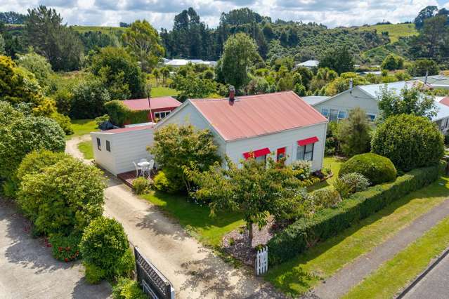 8 Stanly Street Eketahuna_2