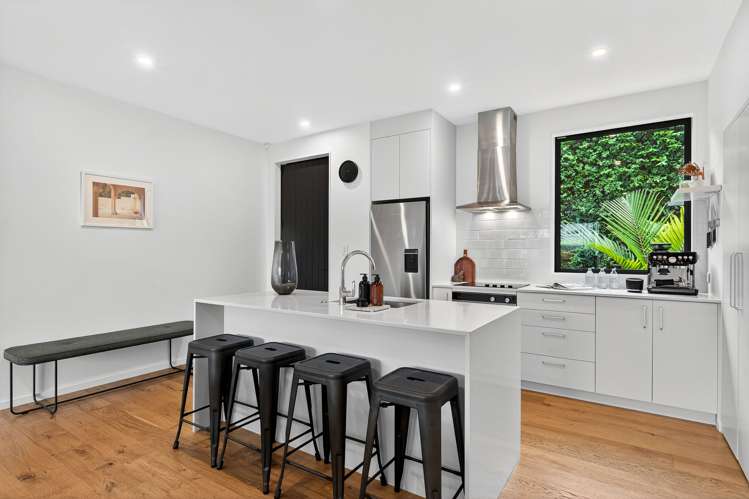 7/4 Glen Atkinson Street St Heliers_15