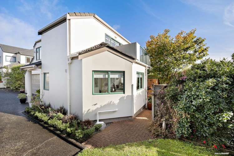 5b Olsen Avenue Hillsborough_19