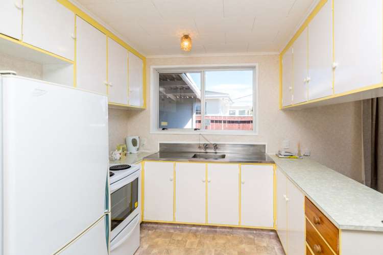 13 Barrett Road Whalers Gate_5