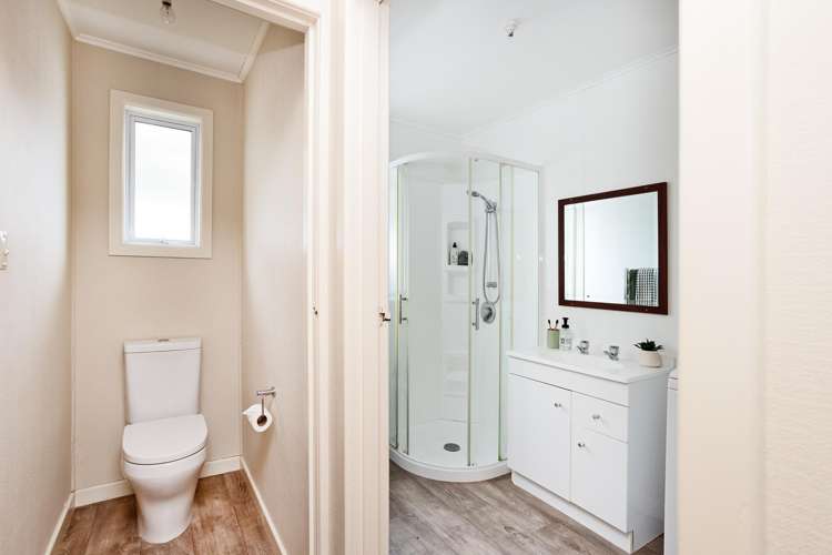 2/237 Queens Drive Windsor_14