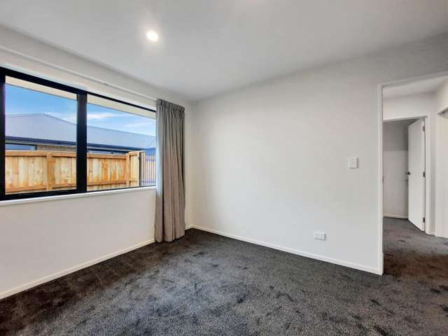 2/19 Monarch Drive 11103_4