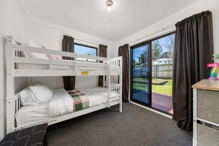 10 Birman Place Cannons Creek_8