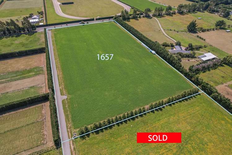 1657 and 1657a West Coast Road West Melton_4