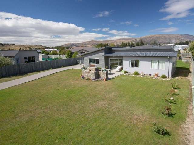 69 Dale Street Albert Town_1