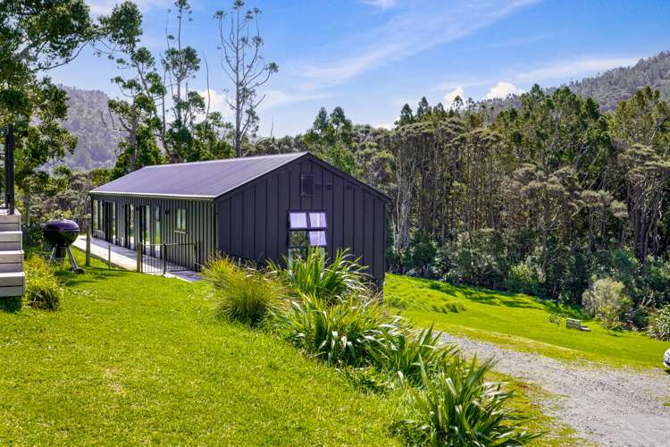 42a Upland Road Huia_22