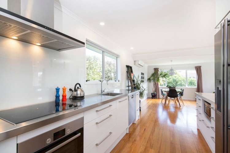 76 Advene Road Cockle Bay_13