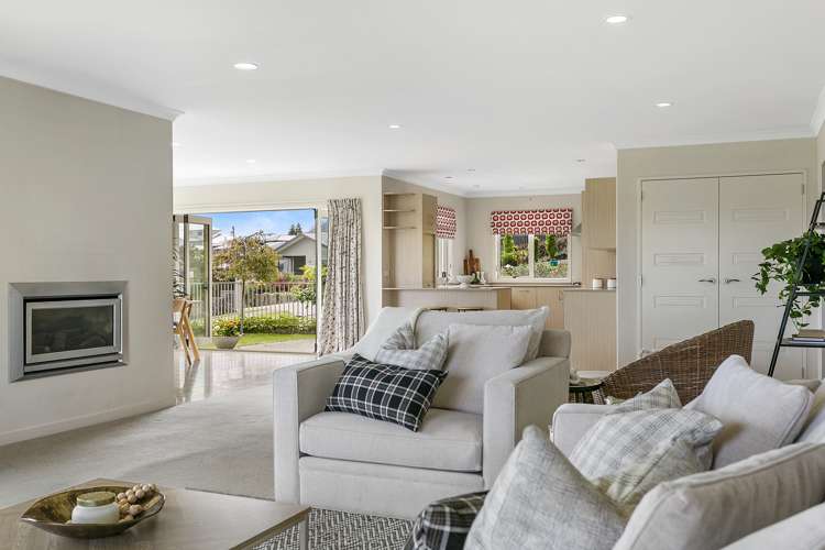 24 Botanical Heights Drive Waipahihi_12