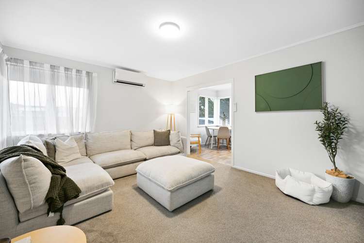 6 Barrie Crescent Silverdale_3