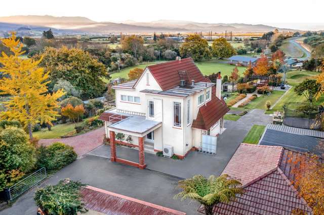 A Lower Moutere Gem