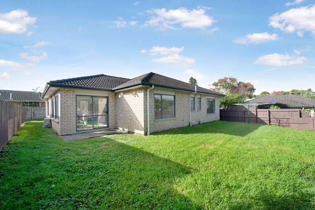 9 Woodbank Drive Glen Eden_4