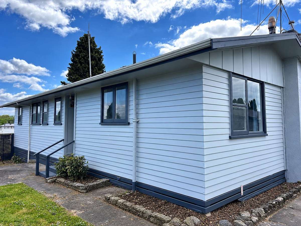 4BR Family Home in Tokoroa - Renovated 1