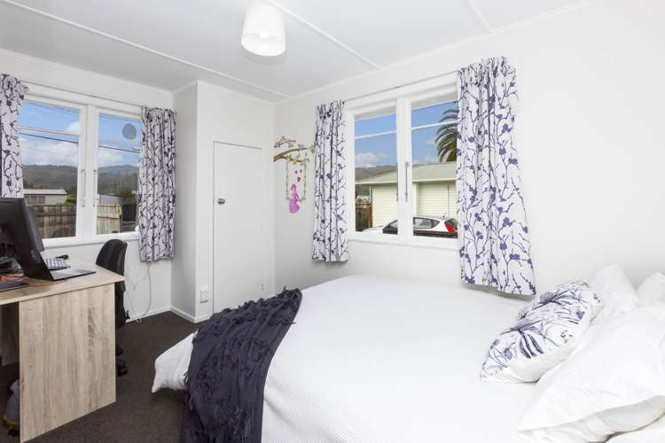 21 Totara Park Road Clouston Park_19