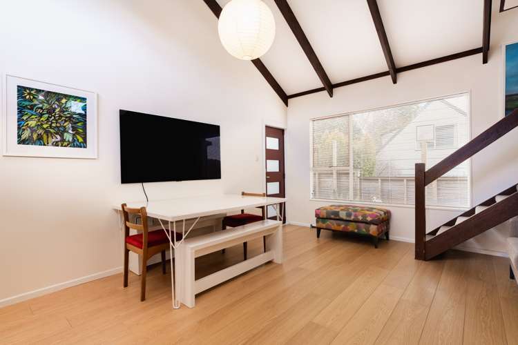 1/6 Dudley Place Maori Hill_15