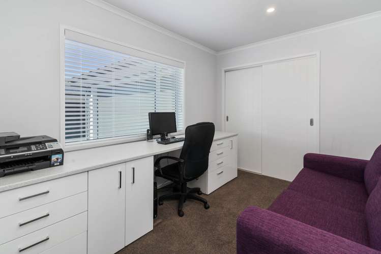 9 Broadcast Lane Rangatira Park_10