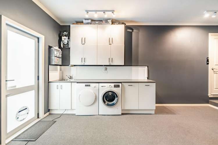 121 Hill Road Belmont_16