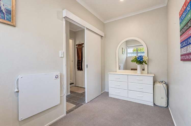 1 and 2, 119 Grand Drive Remuera_11