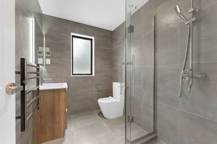 146E Methuen Road New Windsor_8