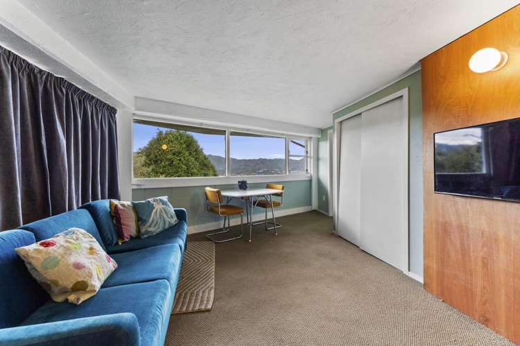 26 Gurney Road Kelson_15