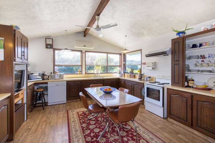 264 Greenpark Road Lincoln_13