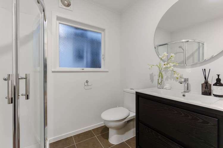 9 Oteha Valley Road Northcross_11