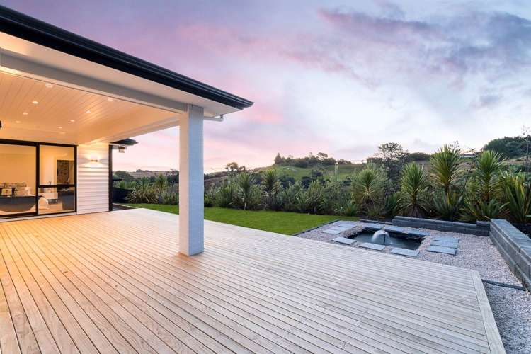 34 Boocock Crescent Orewa_12