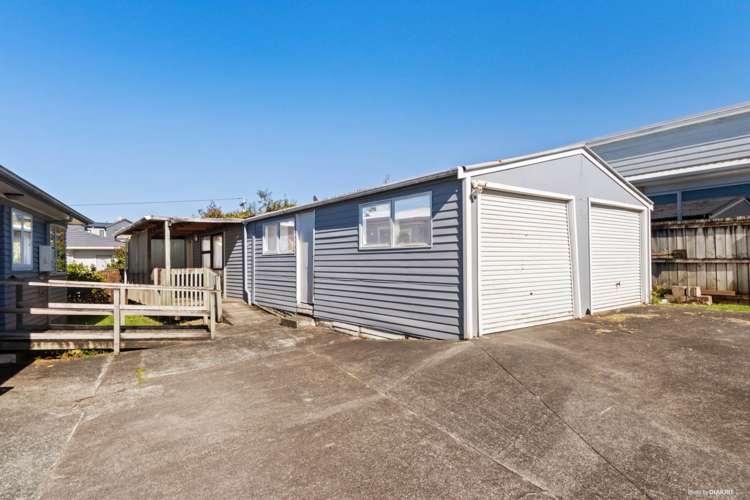 20 Roberts Road Te Atatu South_11