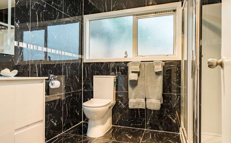 93 Templeton Place Clendon Park_9