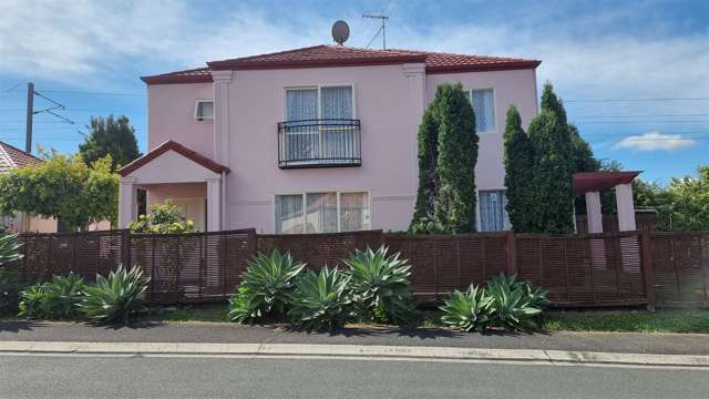 9 Stolford Crescent New Lynn_3