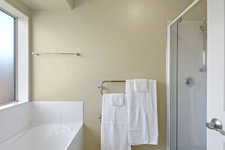 61 Becmead Drive Harewood_16