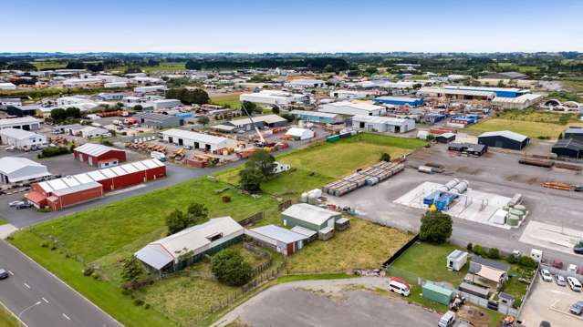 122 B and C Connett Road Bell Block_3