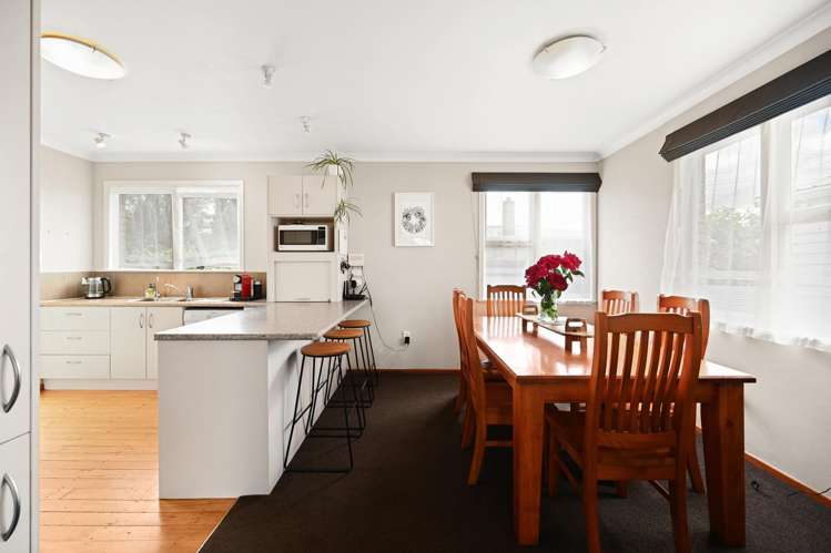 15 Tomin Road Glenview_23