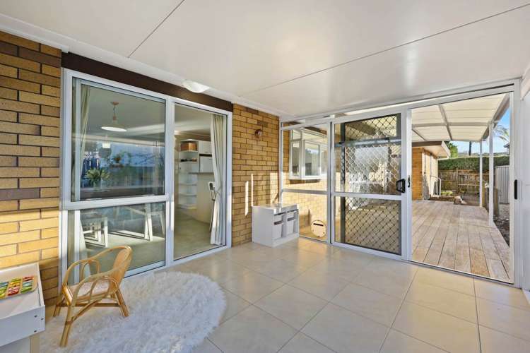 4 Davern Lane New Lynn_24