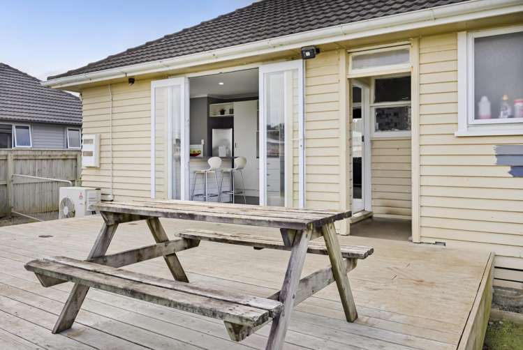 18 Whitcombe Road Opunake_14