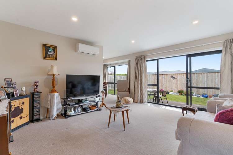 61 Ashmore Park Road Carterton_8