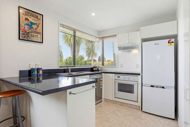 1B Coleman Place Darfield_2