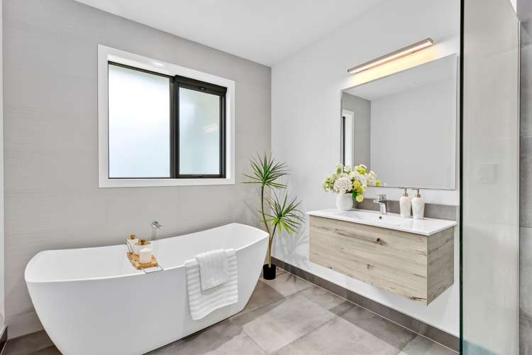 62 Alan Livingston Drive Cambridge_18