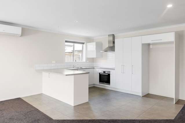 2/180 Burns Street Leamington_2