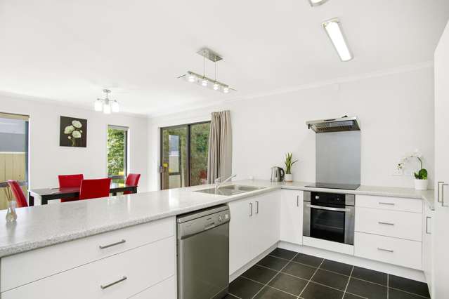 3a Savage Crescent Upper Hutt_4