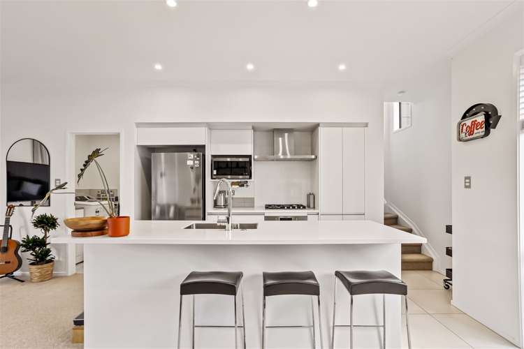 3/25 Sidney Wallingford Way Hobsonville_7