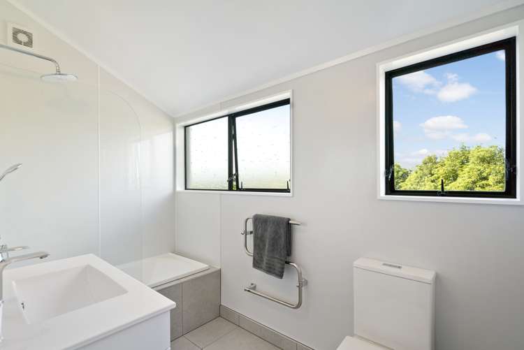 56 Lakeside Drive Pahurehure_25