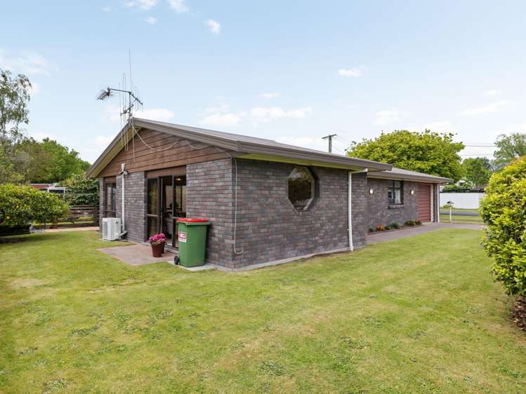 21 Bains Avenue Hamilton East_13